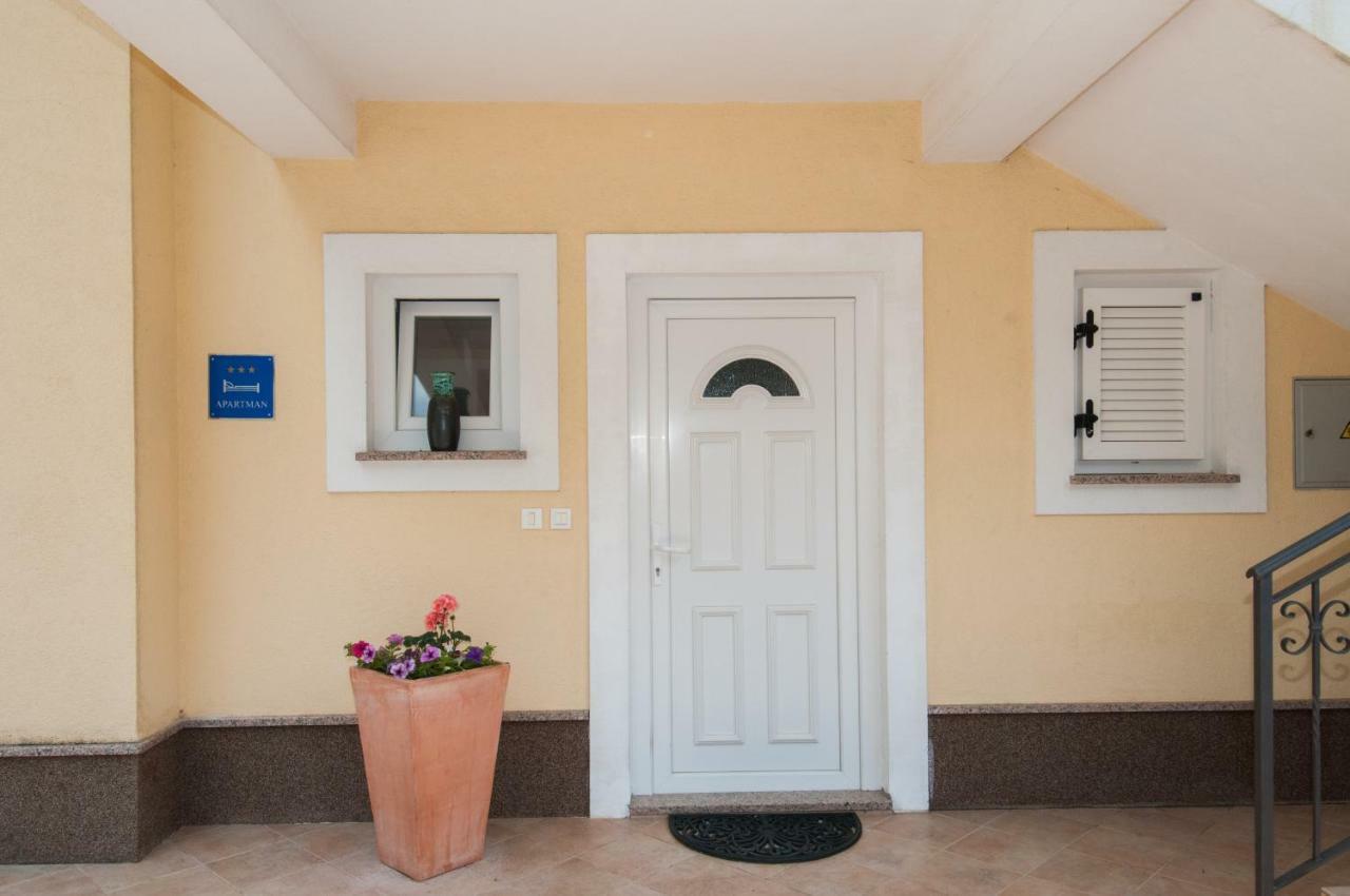 Appartamento Dragica Laurana Esterno foto